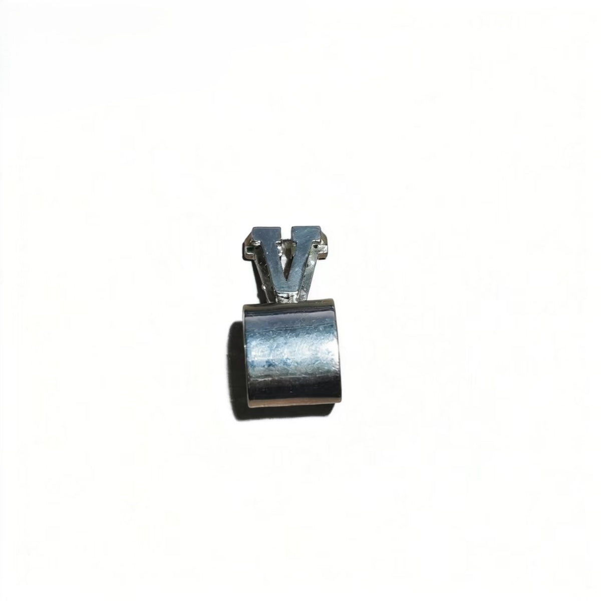 High-end V-set Pink Zircon Pendants Silver-plated Accessories For Women Jewelry Gifts