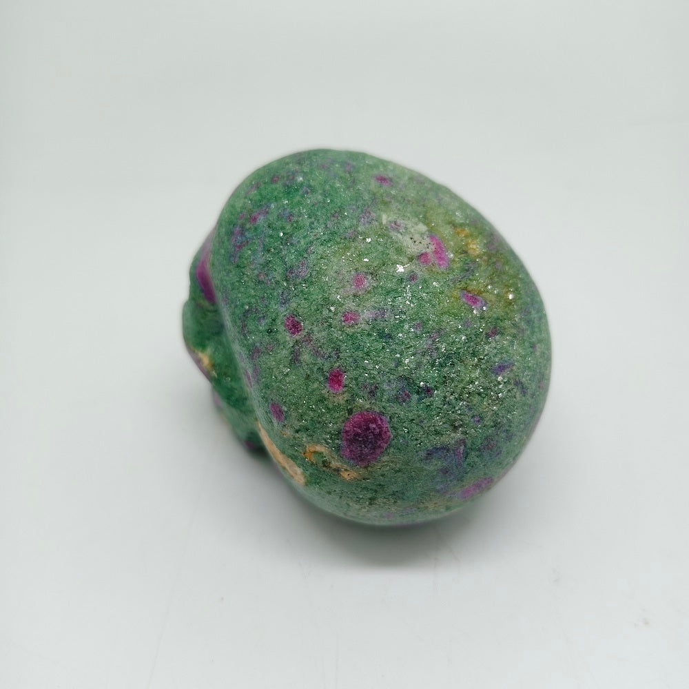natural ruby in zosite skull carving healing 442g