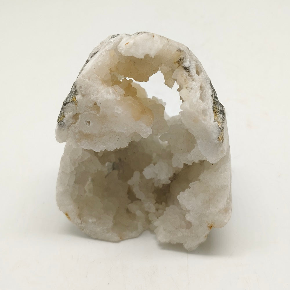 white agate geodo tower ornaments healing 135.5g