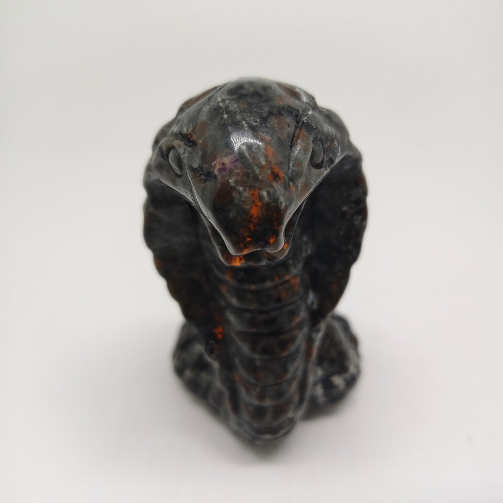 yooperlite snake carving ornaments healing 248g