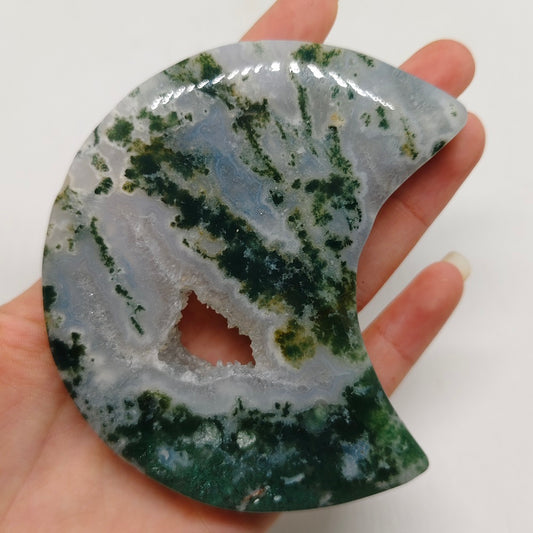 mossagate moon carving ornaments healing 138.5g