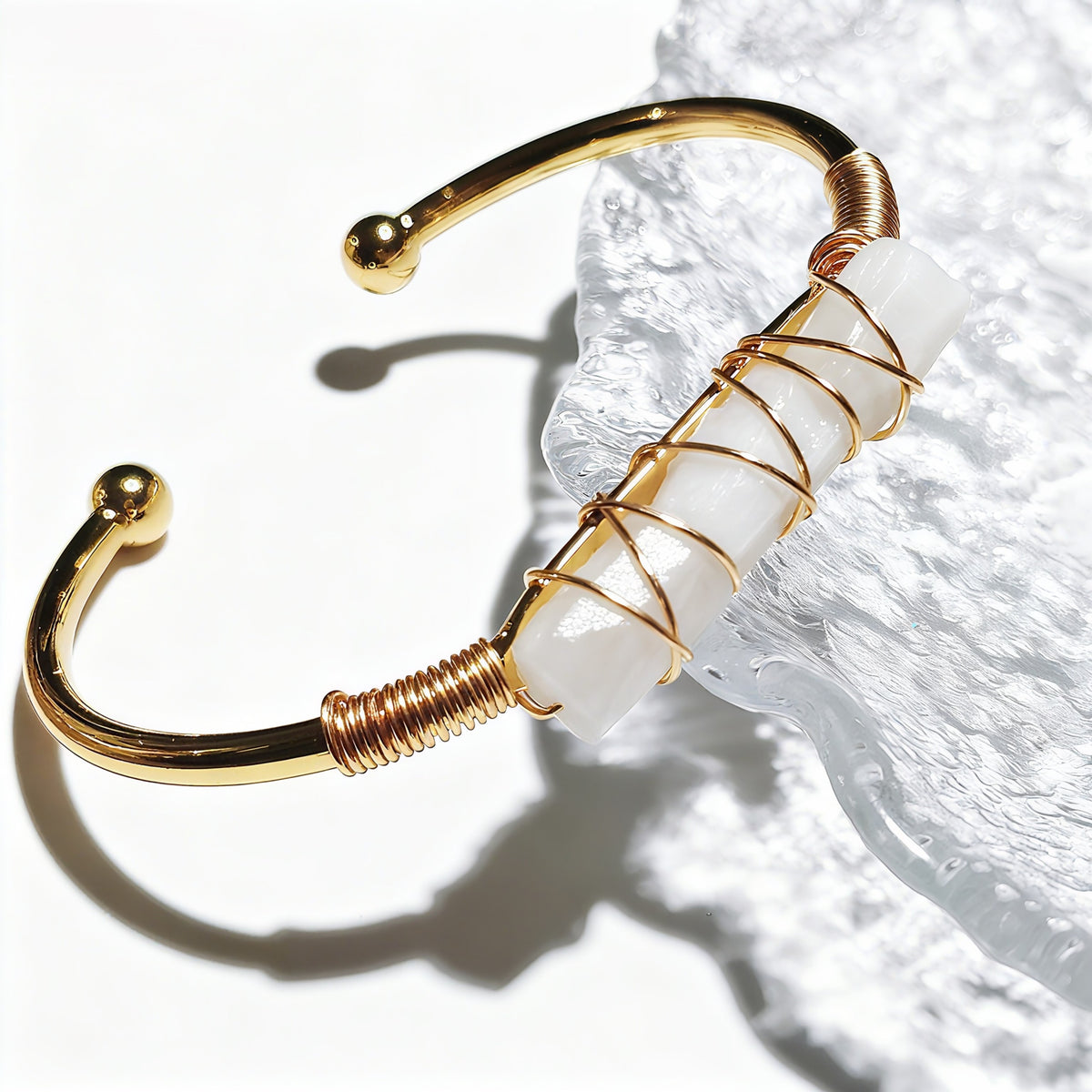 Wire Wrapped Crystal Cuff Bangle For Women Natural Quartz Crystal Gold Bracelet Romatic Lover Handmade Jewelry Gifts